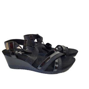 ANNE KLEIN AK SPORT WEDGE BLACK SANDALS SIZE 8M
